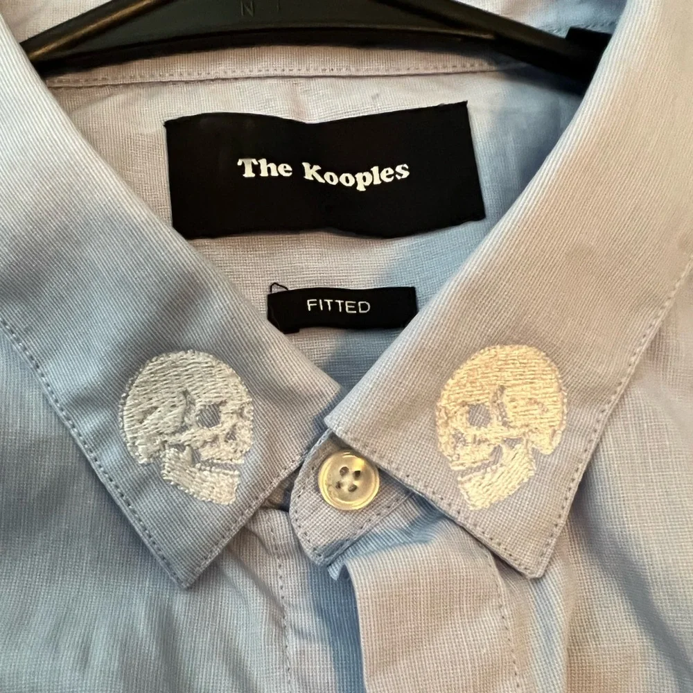 The Kooples Button Up SZ M Fitted - Picture 7 of 7